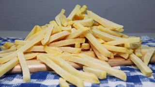 Khoai tây cọng Bỉ 1kg (ship hoả tốc )