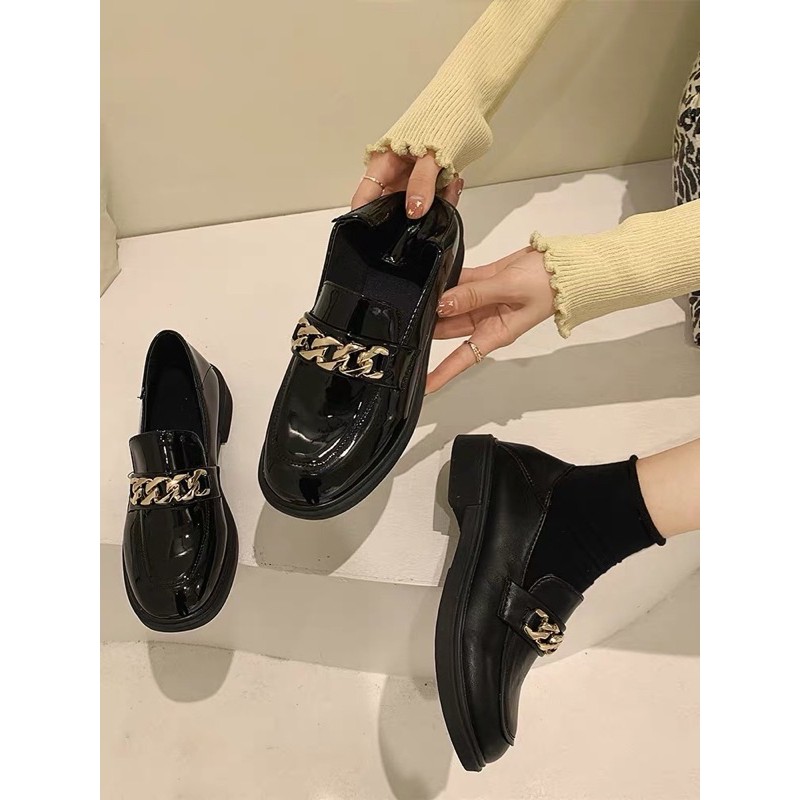 Giày lười nữ Ulzzang da mềm phối khoá mắt xích | BigBuy360 - bigbuy360.vn