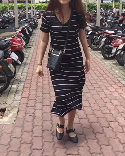 Đầm maxi thun cổ tim