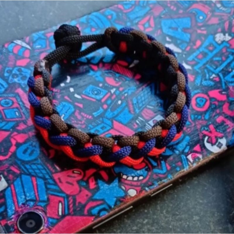 Vòng tay nam nữ - Vòng tay paracord mang phong cách mới