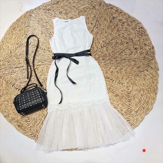 Đầm ren trắng 🎀🎀🎀🎀🎀🎀🎀🎀🎀🎀🎀👜🎀👜