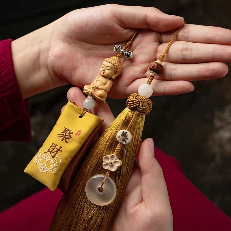 Mặt Dây Chuyền Hình Phật May Mắn Cao Cấp Treo Gương Chiếu Hậu Xe Hơi