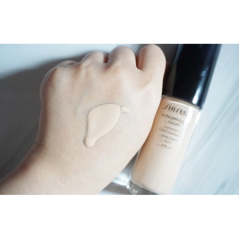 Kem nền Shiseido Synchro Skin Glow Luminizing Fluid Foundation 30ML