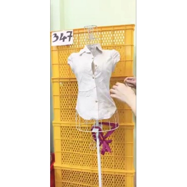 áo sơmi size S/M-. S347