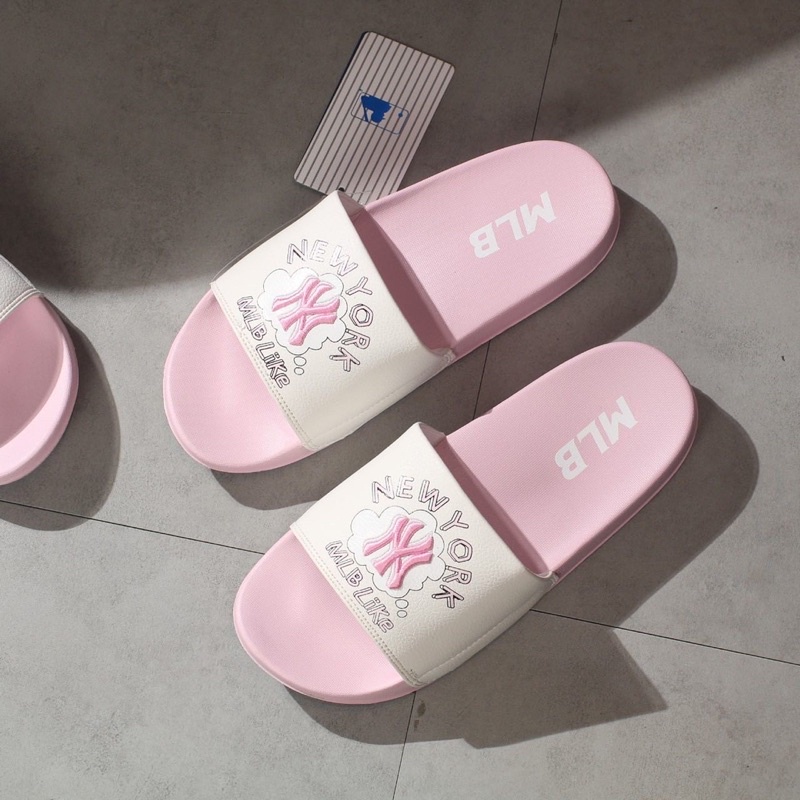 Dép quai ngang MLB chữ thêu hồng và nâu