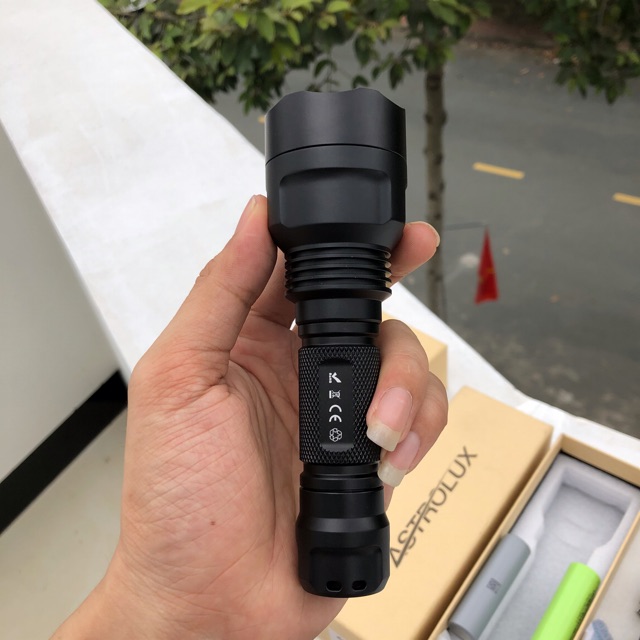 Đèn Pin Cầm Tay Astrolux C8 XPL Hi 1300lm Chiếu Xa 639m Driver BLF A6 7/4 Mode EDC Led Flashlight Pin 18650