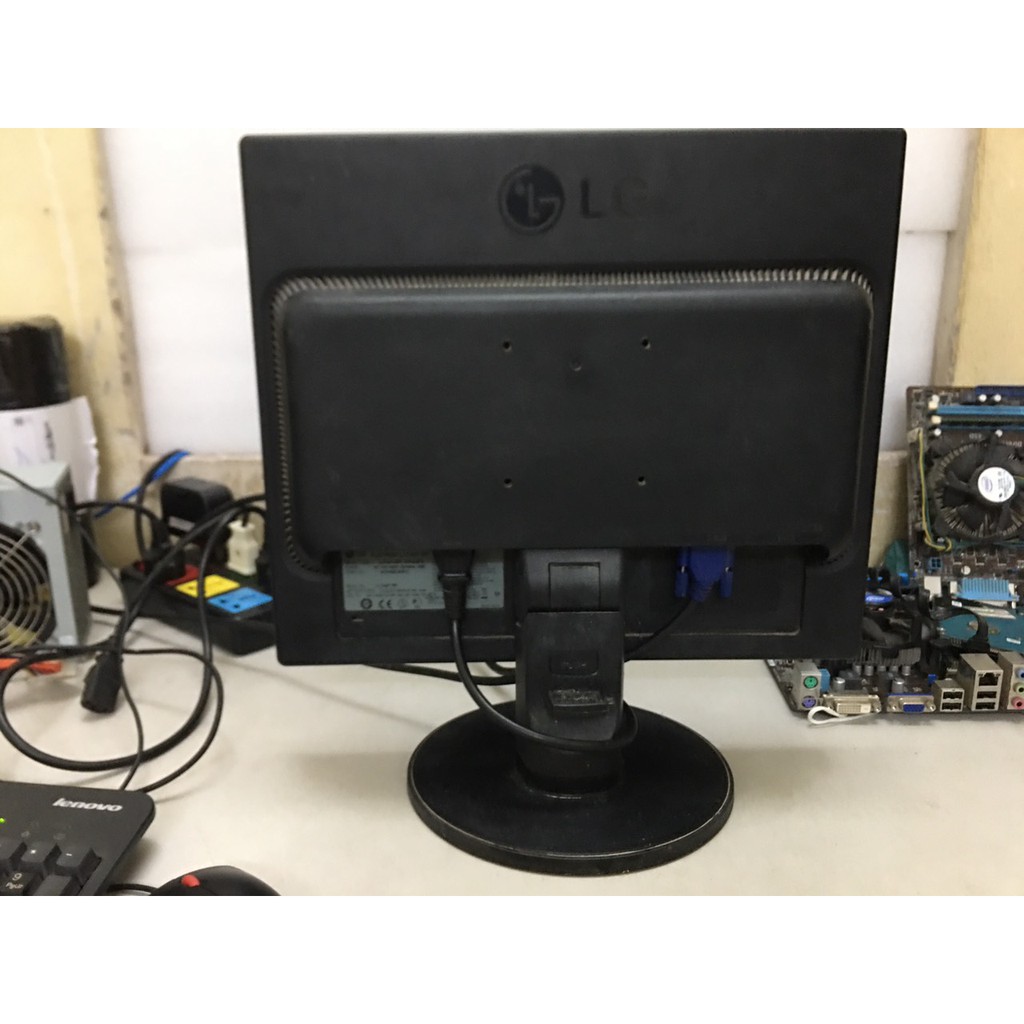 Giá rẻ màn hình LG 17'' inch Vuông | BigBuy360 - bigbuy360.vn