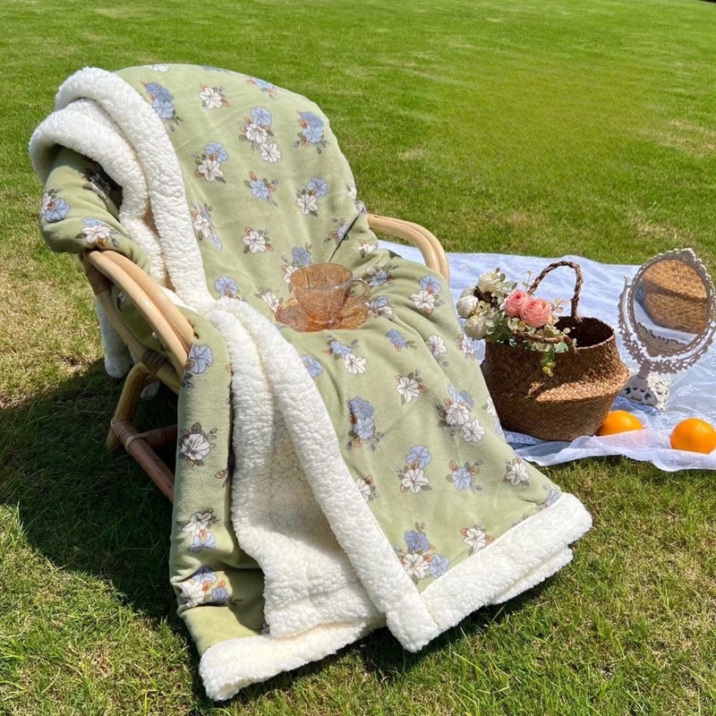 Chăn Lông Cừu IGUN BEDDING Hoạ Tiết Xinh Xắn Dễ Thương Ấm Áp