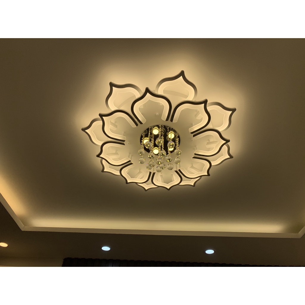 Đèn  Ốp Trần Trang Trí Phòng Khách 12 Cánh, 3 Chế Độ Sáng Bảo Hành 12 Tháng Có điều khiển tăng chỉnh ánh sáng