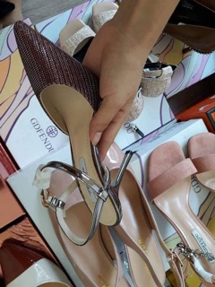 Giầy lẻ