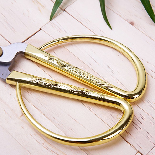 Kéo Rồng Vàng Siêu Bén Sang Trọng