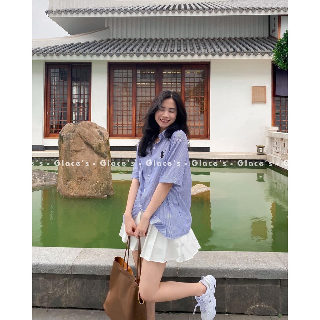 Áo sơ mi kiểu dáng basic chất liệu cotton mềm, Áo sơ mi cộc tay họa tiết kẻ sọc, thêu họa tiết ngực, kiểu Hàn Quốc