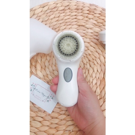 Máy rửa mặt Clarisonic mia2 -có sẵn