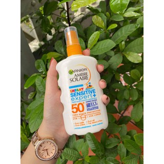 Xịt Chống Nắng Garnier Ambre Solaire SPF50+ 200ml Cho Trẻ Em