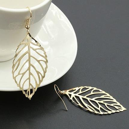 bông tai Hollow Women's Fashion Elegance RetroLeaves Earrings Long  Simple Earrings