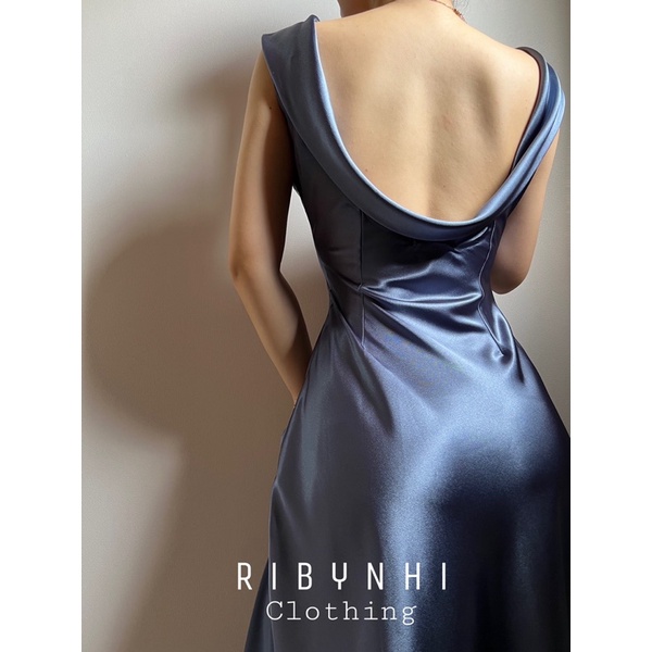 Váy lụa maxi đổ lưng Athena Dress