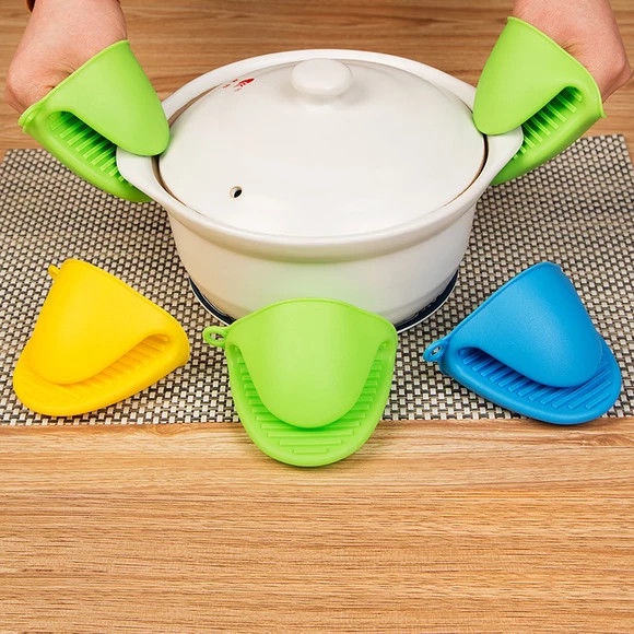 Găng Tay Silicone Chống Bỏng Chịu Nhiệt Dày Dặn Dùng Cho Lò Vi Sóng