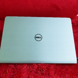Laptop chiếc game khủng giá rẻ