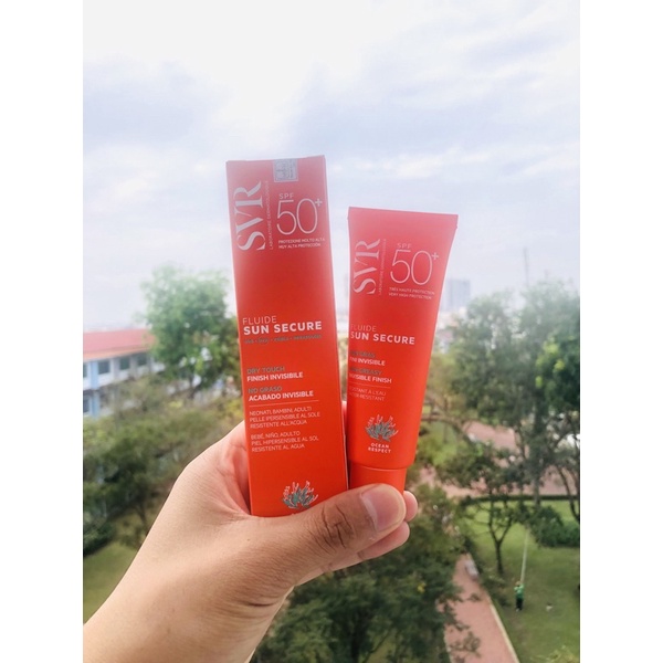 Kem chống nắng giảm mụn trong suốt, không nhờn rít SVR SUN SECURE Fluide SPF50+ 50ml