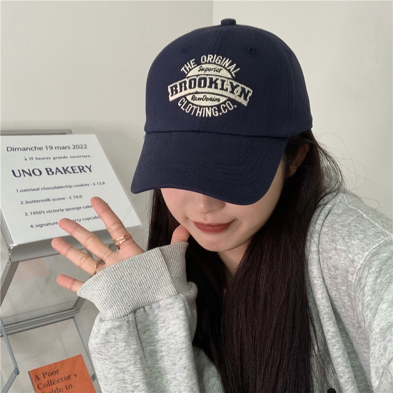 Mũ Lưỡi Trai Che Nắng Vành Cong Thêu Họa Tiết Phong Cách Mùa Hè Mới Dễ Phối Đồ Cho Nam Và Nữ