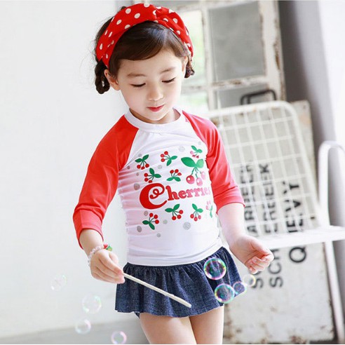 Bộ đồ bơi dài tay họa tiết cherry - Đồ bơi bé gái DBBG20