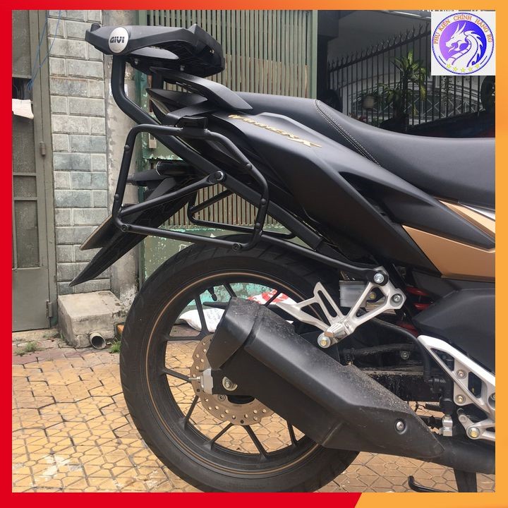 Baga Cặp Hông Givi Gắn Cho Xe Winner và Winner X - SBL RS150R - Dùng Gắn Thùng Hông - Hàng Chính Hãng