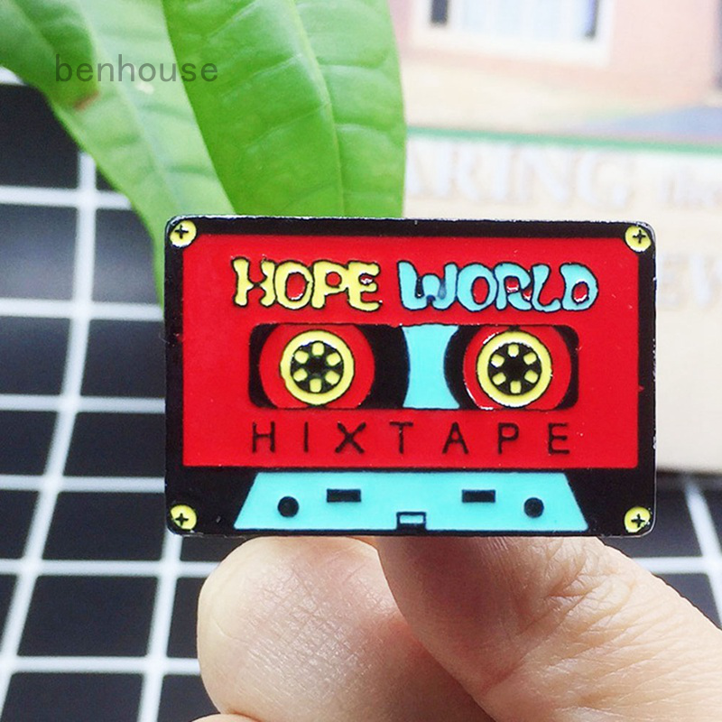 Ghim Cài Áo Hình Băng Cassette Độc Đáo Cá Tính