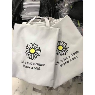 Sp sẵn -  TÚI TOTE HOA CÚC IN CHỮ LIFE ULZZANG