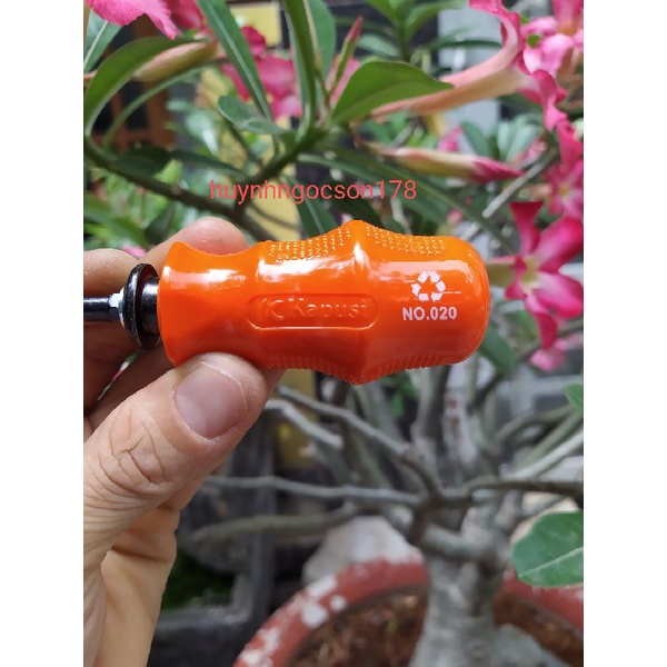 Tô vít lùn tốt Kapusi