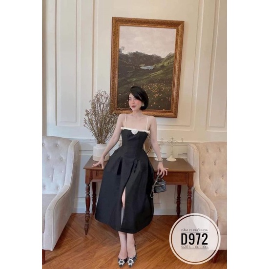 Đầm 2s phối hoa trắng và đen