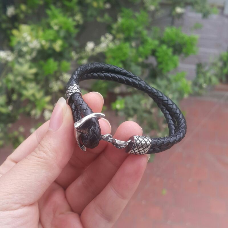 Vòng tay da mỏ neo