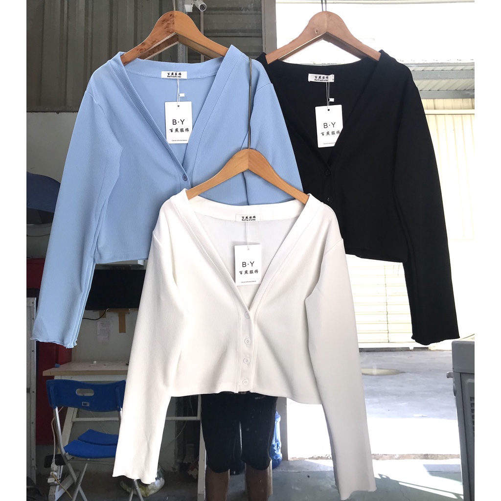 Áo Khoác Cardigan Croptop Màu Trơn Cổ Chữ V Phối Cúc Phong Cách Hàn Quốc Cho Nữ