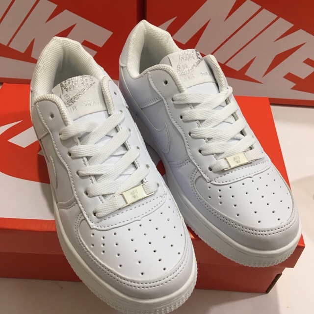 [Flash ⚡️ale] GIẦY THỂ THAO NAM NỮ 36-43. | BigBuy360 - bigbuy360.vn