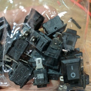Công tắc bập bênh đen nhỏ KCD1 6A
