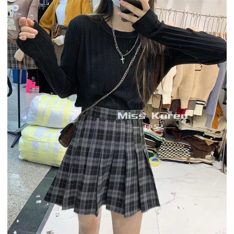 Chân váy caro dáng xòe phong cách ulzzang