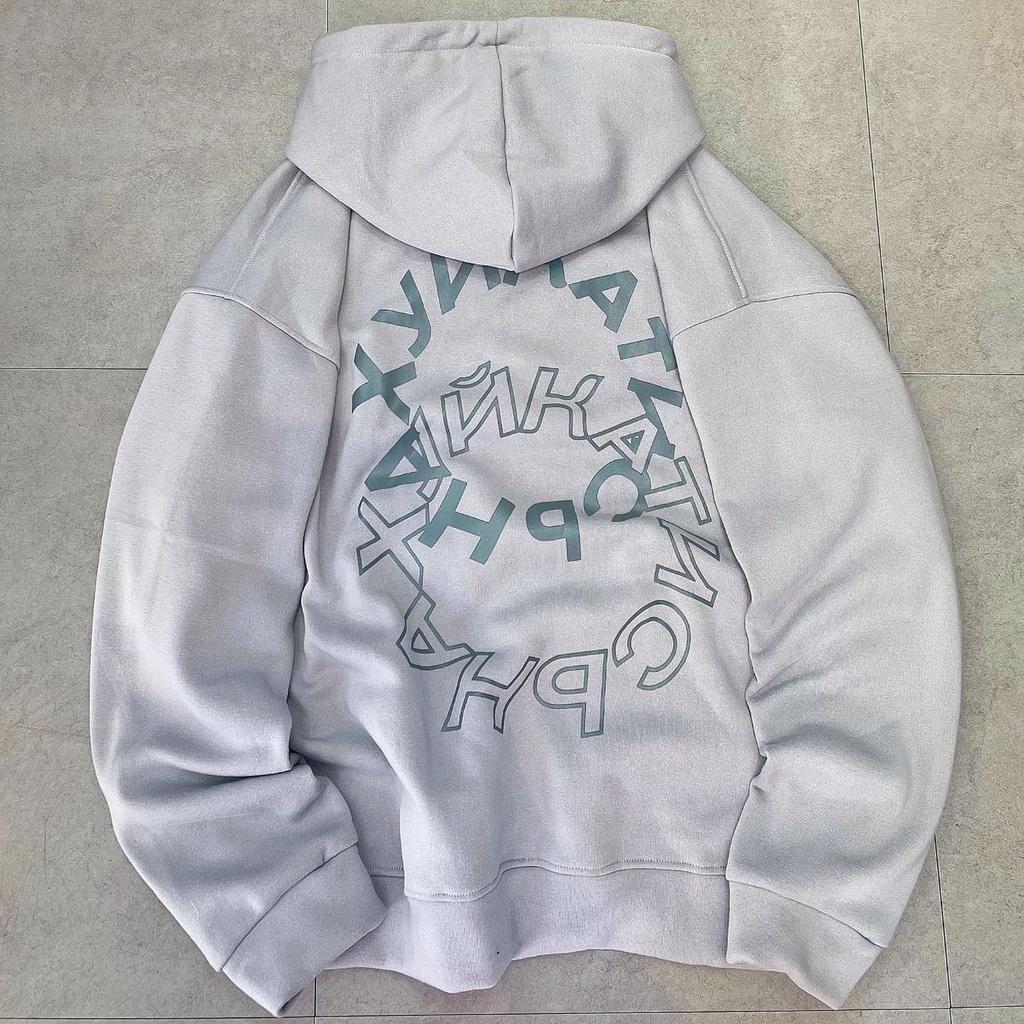 Áo hodie tay dài chữ Tome Tanazi Closet