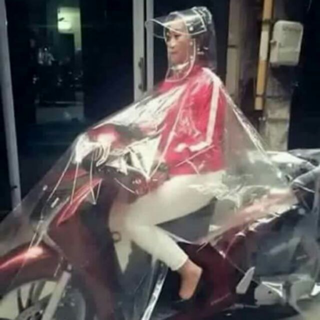 Áo mưa trong suốt