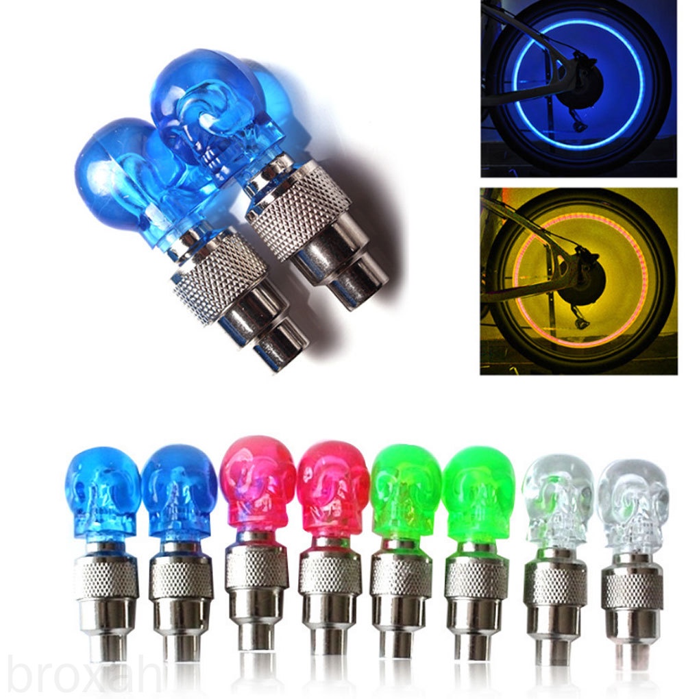 Set 2 đèn nắp van xe hình đầu lâu gắn van bánh xe đạp / xe máy / xe hơi