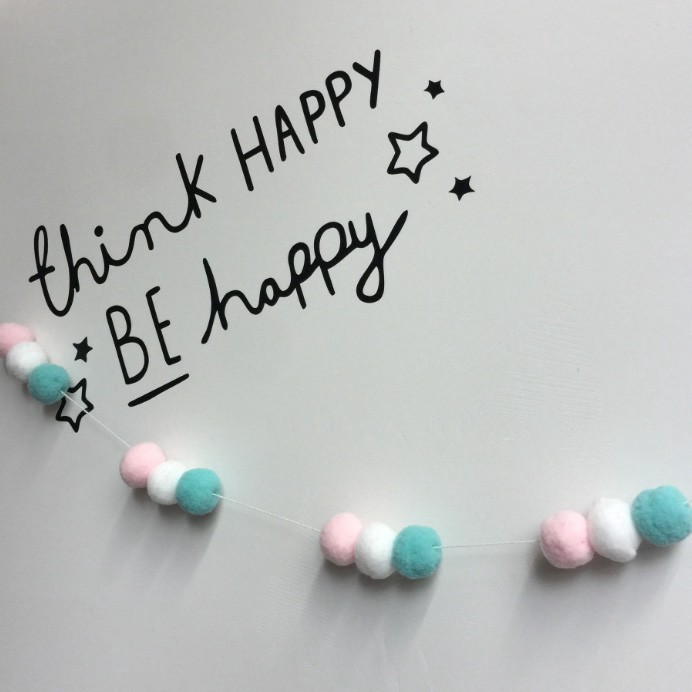 Dây treo trang trí phòng thủ công xinh xắn