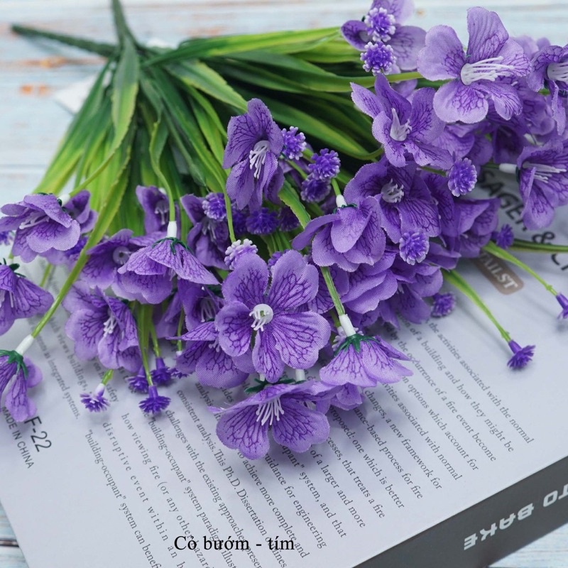Cụm hoa cỏ bướm điểm hoa sáp ,hoa lụa,decor
