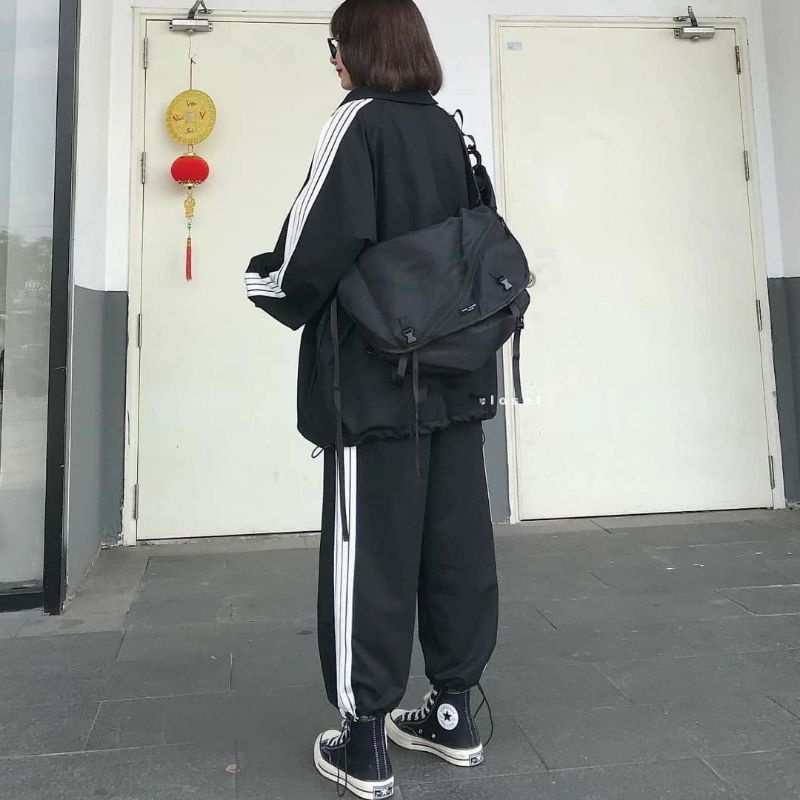 [Rẻ Vô Địch] Áo cotton tay lỡ Unisex  mặc đôi ,nhóm , lớp------ BỘ NỈ  THÊU TAY VIỀN RÓT QUẦN 3 SỌC RÚT GẤU | BigBuy360 - bigbuy360.vn