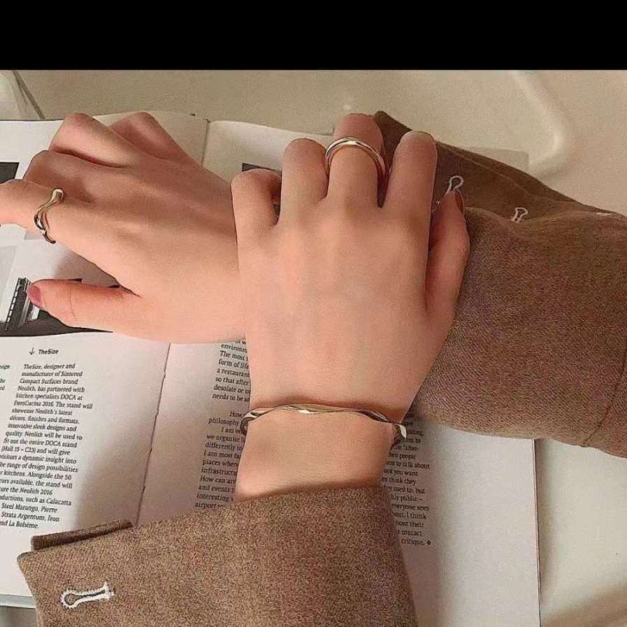  Vòng tay nữ thiết kế đơn giản thời trang phong cách Hàn Quốc | BigBuy360 - bigbuy360.vn