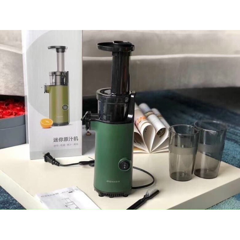 [HÀNG TẶNG] Bình thủy tinh dây đeo nắp bạc dung tích 300ml, 500ml | BigBuy360 - bigbuy360.vn