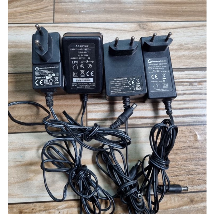 Nguồn 12V 1.5 A