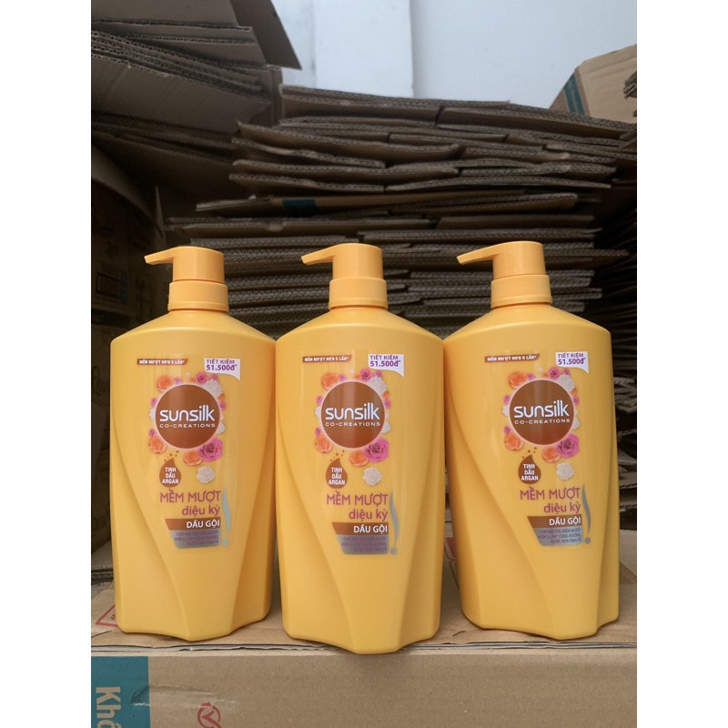 Dầu Gội Sunsilk Mềm Mượt Diệu Kỳ 900g(mầu vàng)