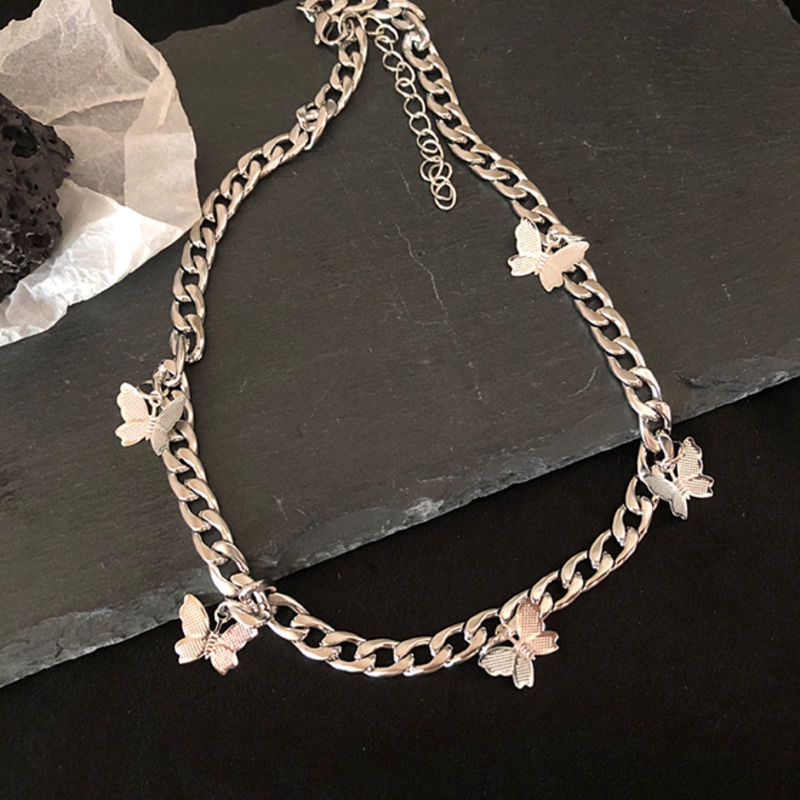 Vòng cổ choker ngắn bằng thép titan mặt hình bướm nhỏ ba chiều 22388