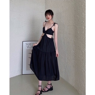 13106 đầm đen cutout tầng