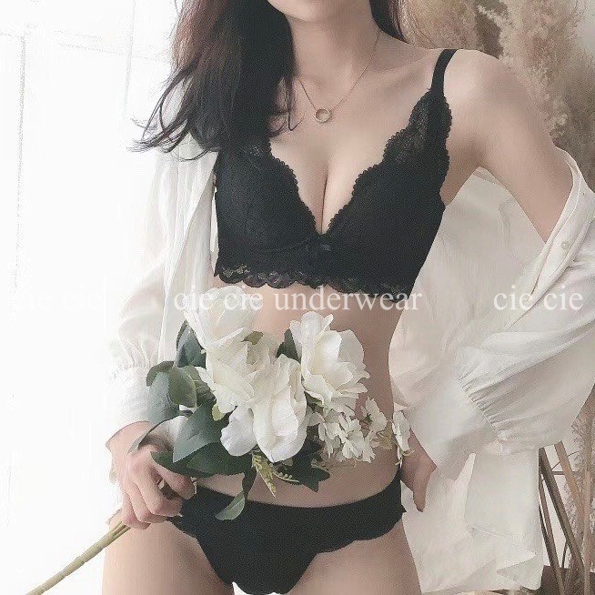 Áo lót không gọng Cie Cie đệm vừa ren mềm mịn thoải mái 705
