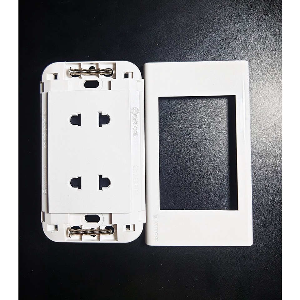 Mặt ổ cắm SINO-VANLOCK 2 chấu S18 250V-16A