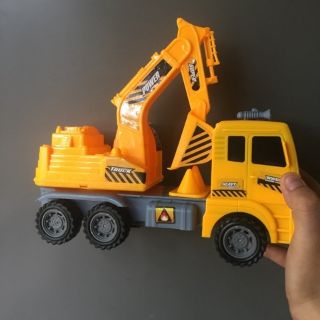Xe cẩu cho bé